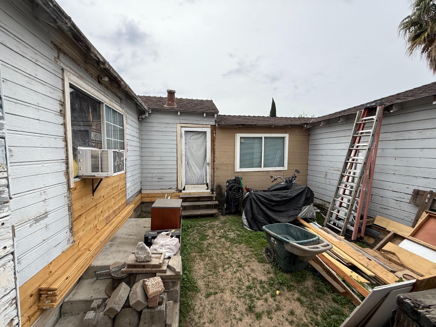 Detail Gallery Image 14 of 14 For 581 Illinois Ave, San Jose,  CA 95125 - 2 Beds | 1 Baths