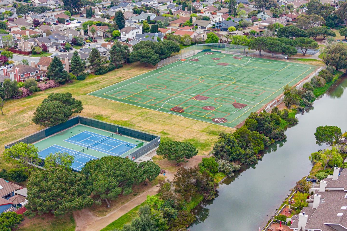 Detail Gallery Image 27 of 30 For 30 Eddystone Ct, Redwood City,  CA 94065 - 1 Beds | 1 Baths