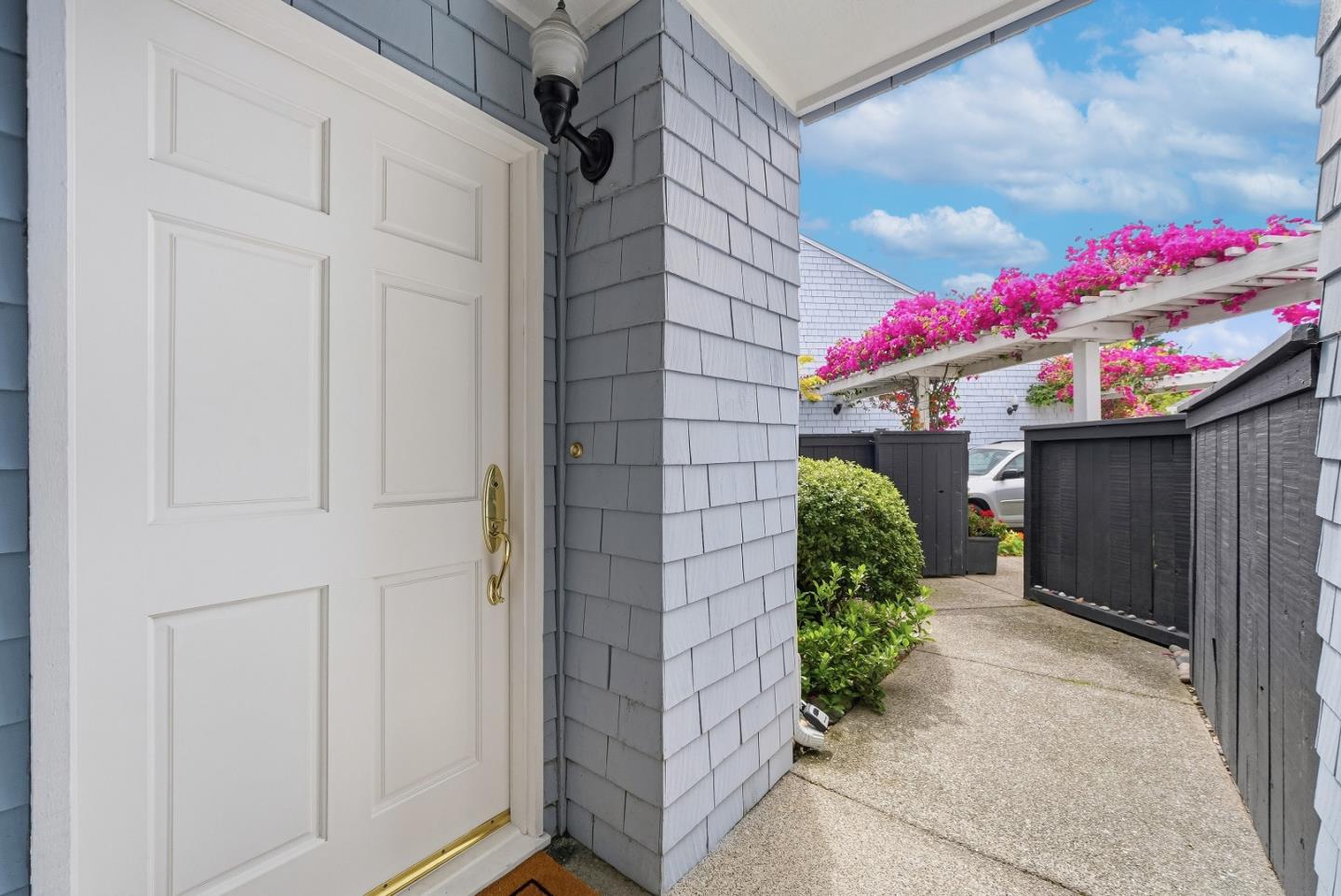 Detail Gallery Image 4 of 30 For 30 Eddystone Ct, Redwood City,  CA 94065 - 1 Beds | 1 Baths