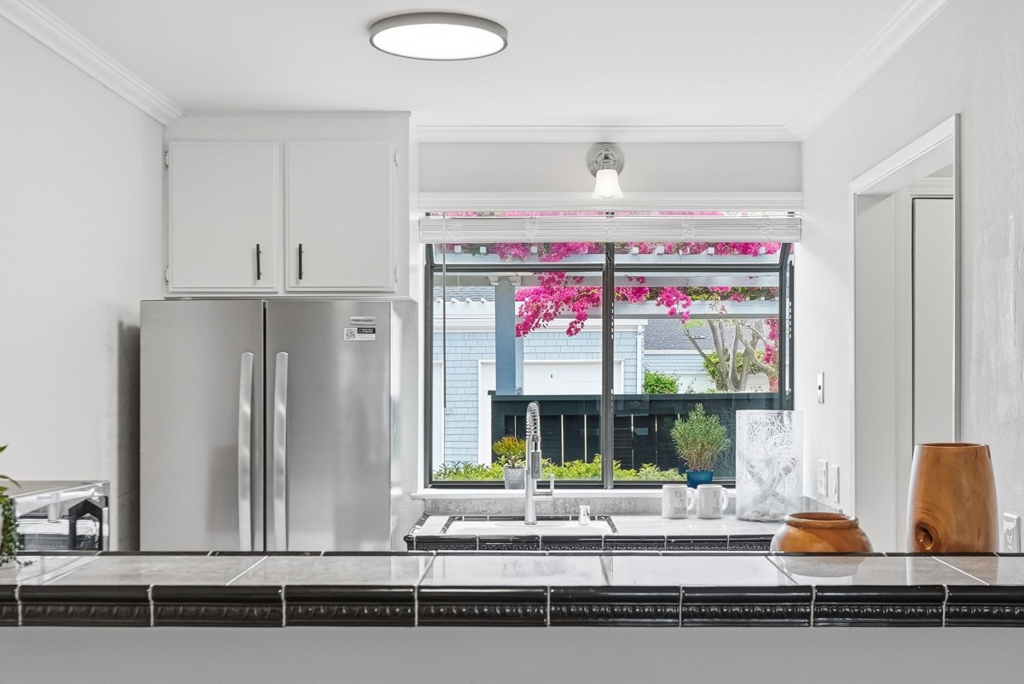 Detail Gallery Image 8 of 30 For 30 Eddystone Ct, Redwood City,  CA 94065 - 1 Beds | 1 Baths