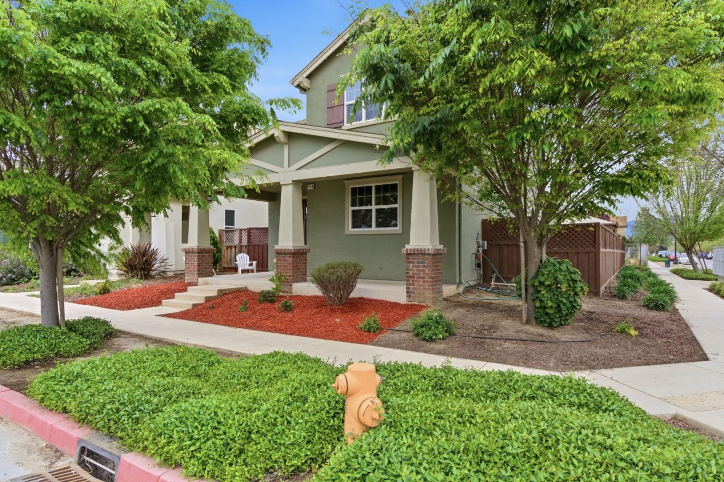 Detail Gallery Image 2 of 37 For 651 Livingston Ave, King City,  CA 93930 - 4 Beds | 2/1 Baths