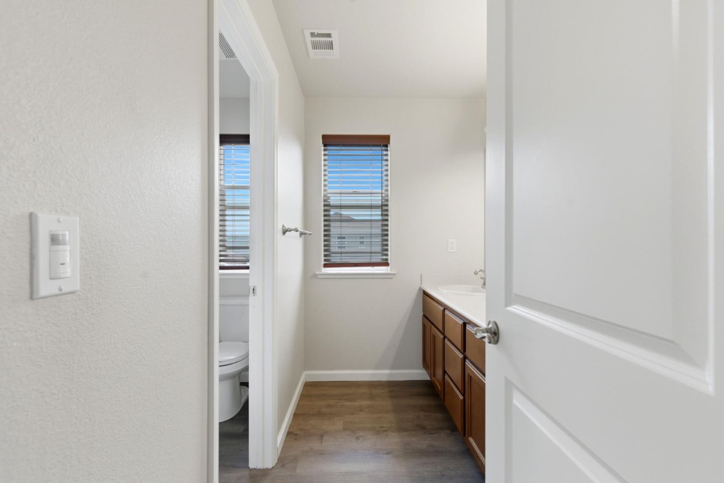 Detail Gallery Image 25 of 37 For 651 Livingston Ave, King City,  CA 93930 - 4 Beds | 2/1 Baths