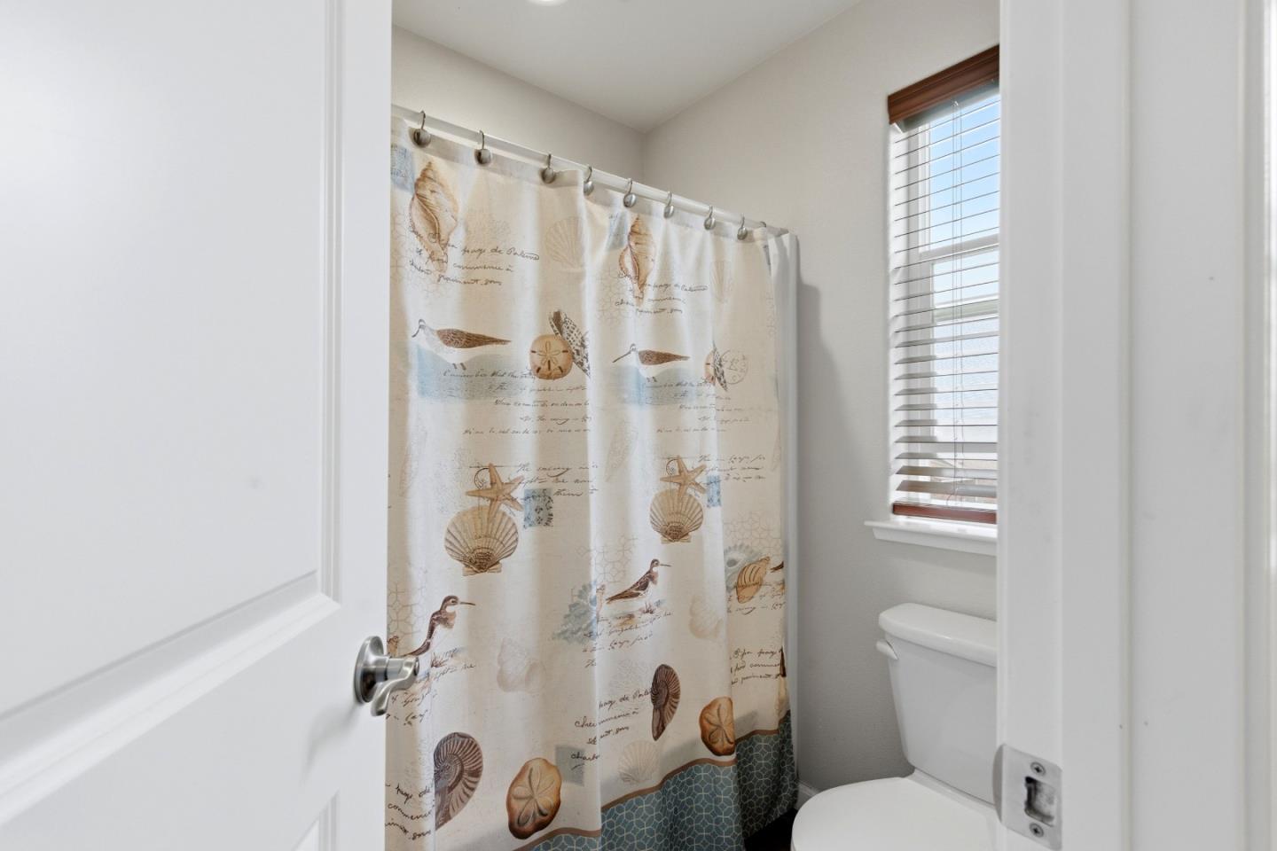 Detail Gallery Image 27 of 37 For 651 Livingston Ave, King City,  CA 93930 - 4 Beds | 2/1 Baths