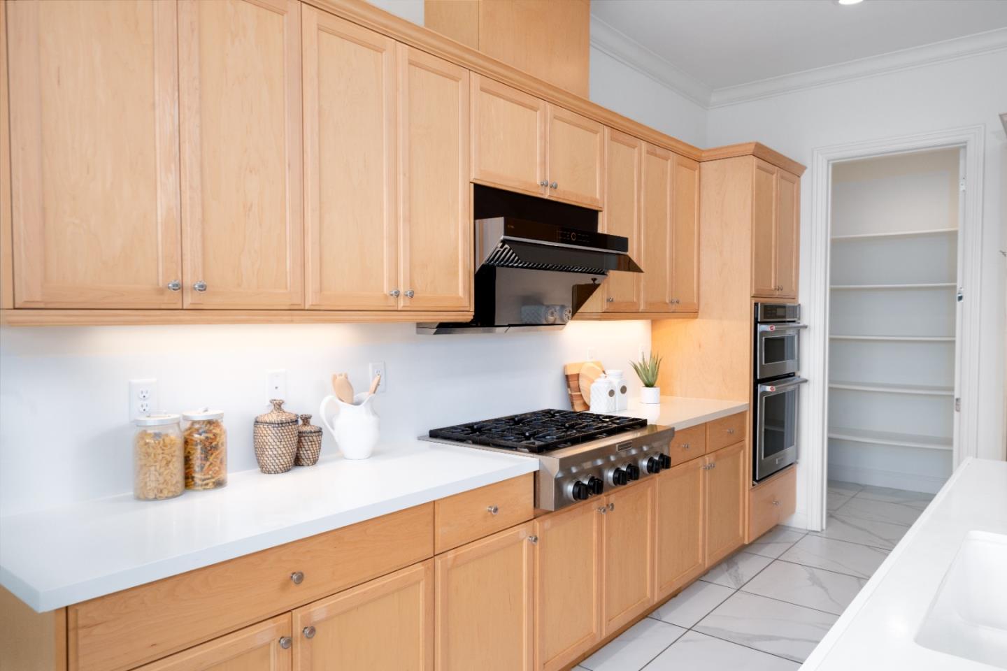 Detail Gallery Image 12 of 44 For 1195 Trumpet Vine Ln, San Ramon,  CA 94582 - 4 Beds | 3/1 Baths