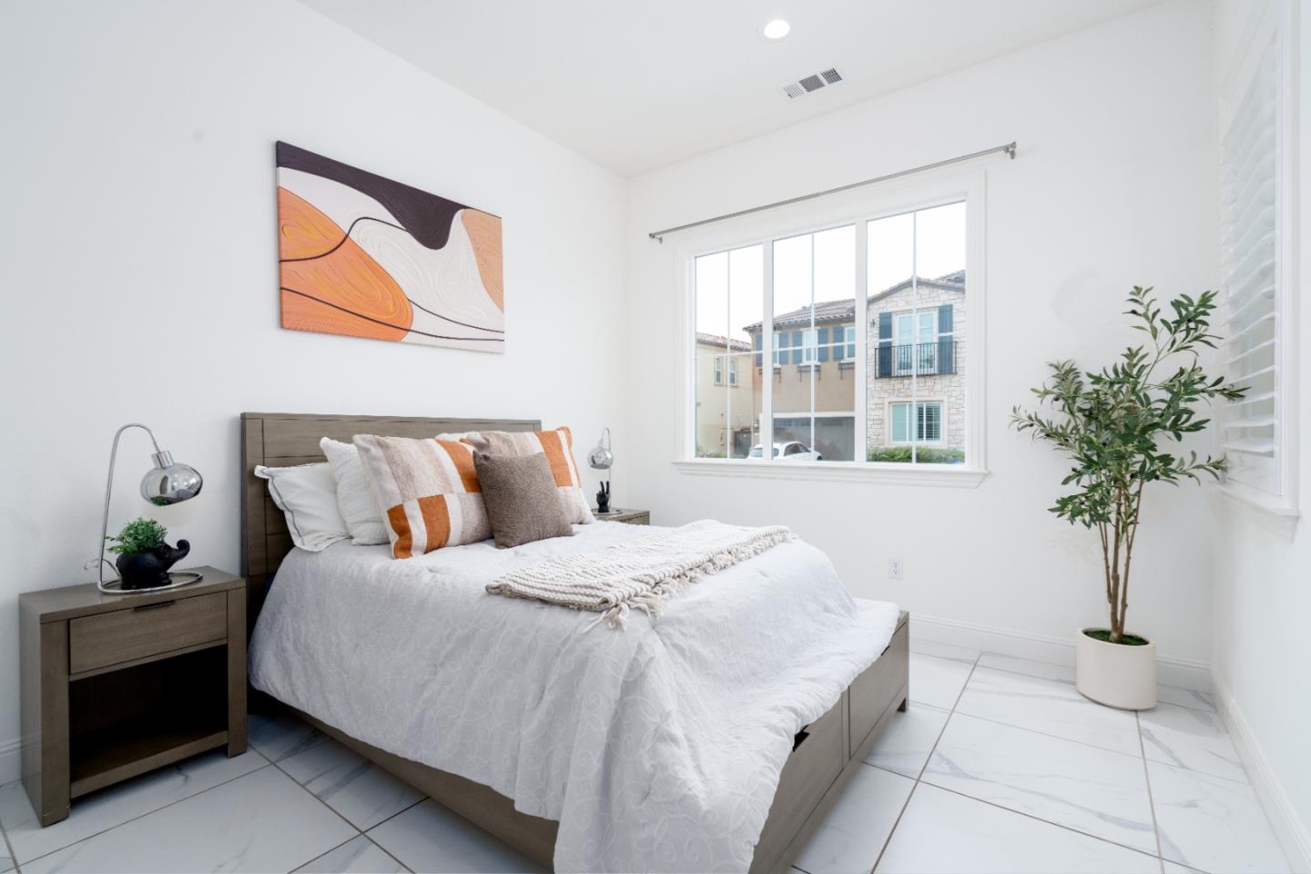 Detail Gallery Image 18 of 44 For 1195 Trumpet Vine Ln, San Ramon,  CA 94582 - 4 Beds | 3/1 Baths