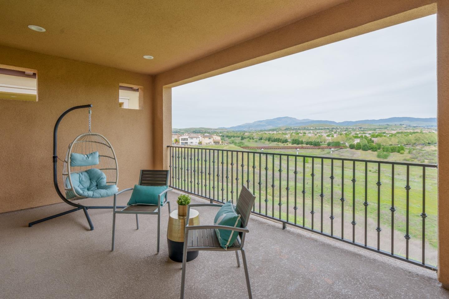 Detail Gallery Image 28 of 44 For 1195 Trumpet Vine Ln, San Ramon,  CA 94582 - 4 Beds | 3/1 Baths