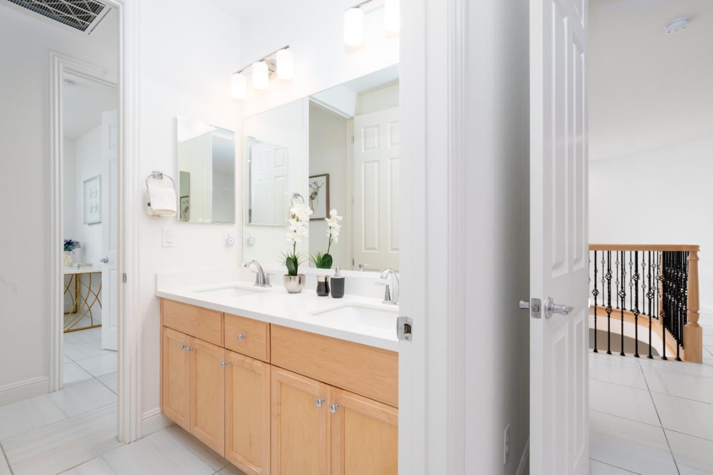 Detail Gallery Image 39 of 44 For 1195 Trumpet Vine Ln, San Ramon,  CA 94582 - 4 Beds | 3/1 Baths