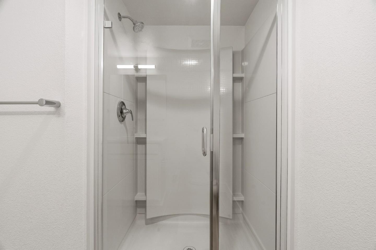 Detail Gallery Image 15 of 33 For 417 Annie Dr, Watsonville,  CA 95076 - 3 Beds | 3/1 Baths