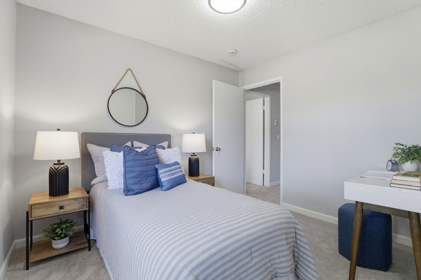Detail Gallery Image 18 of 37 For 3184 Fernside Sq, San Jose,  CA 95132 - 3 Beds | 1/1 Baths