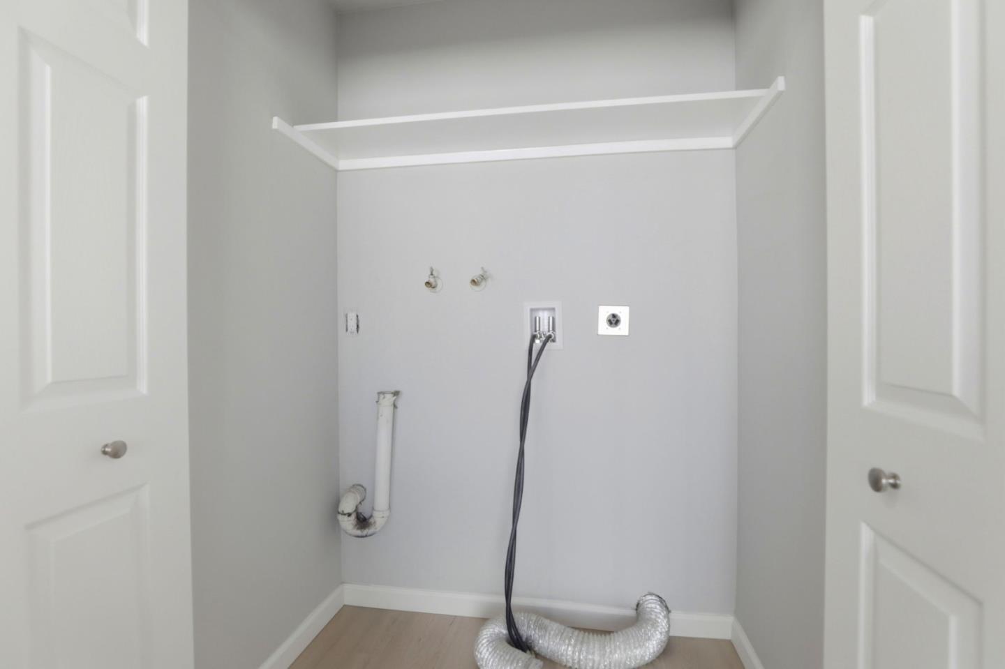 Detail Gallery Image 28 of 37 For 3184 Fernside Sq, San Jose,  CA 95132 - 3 Beds | 1/1 Baths