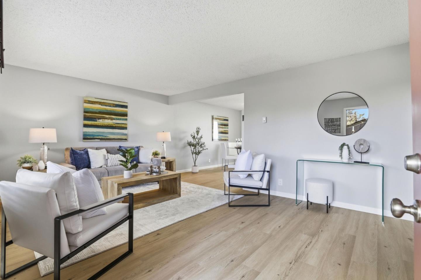 Detail Gallery Image 3 of 37 For 3184 Fernside Sq, San Jose,  CA 95132 - 3 Beds | 1/1 Baths