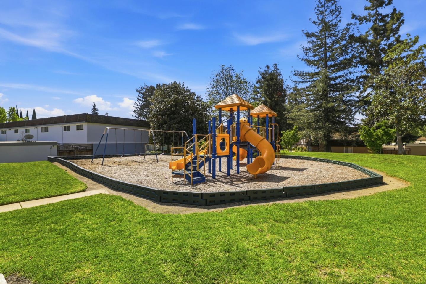 Detail Gallery Image 36 of 37 For 3184 Fernside Sq, San Jose,  CA 95132 - 3 Beds | 1/1 Baths