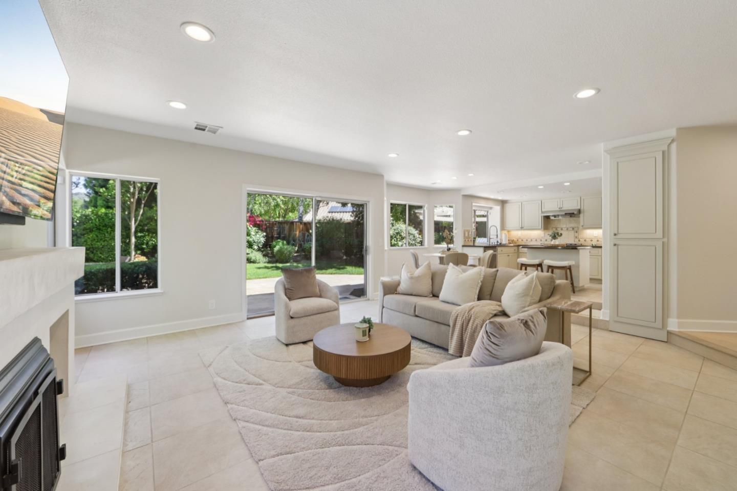 Detail Gallery Image 12 of 71 For 17428 Alisa Ct, Morgan Hill,  CA 95037 - 4 Beds | 3 Baths