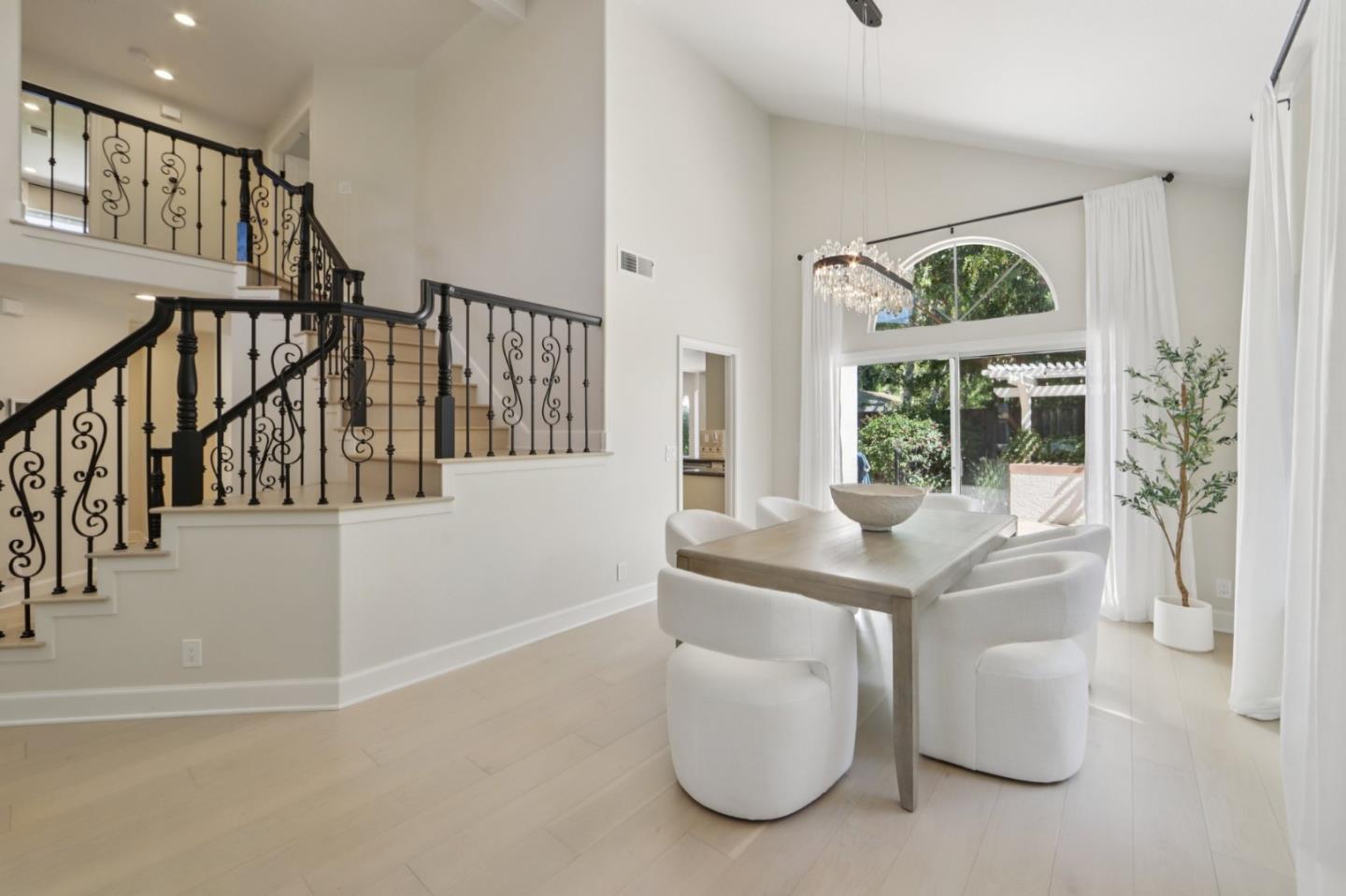 Detail Gallery Image 14 of 71 For 17428 Alisa Ct, Morgan Hill,  CA 95037 - 4 Beds | 3 Baths