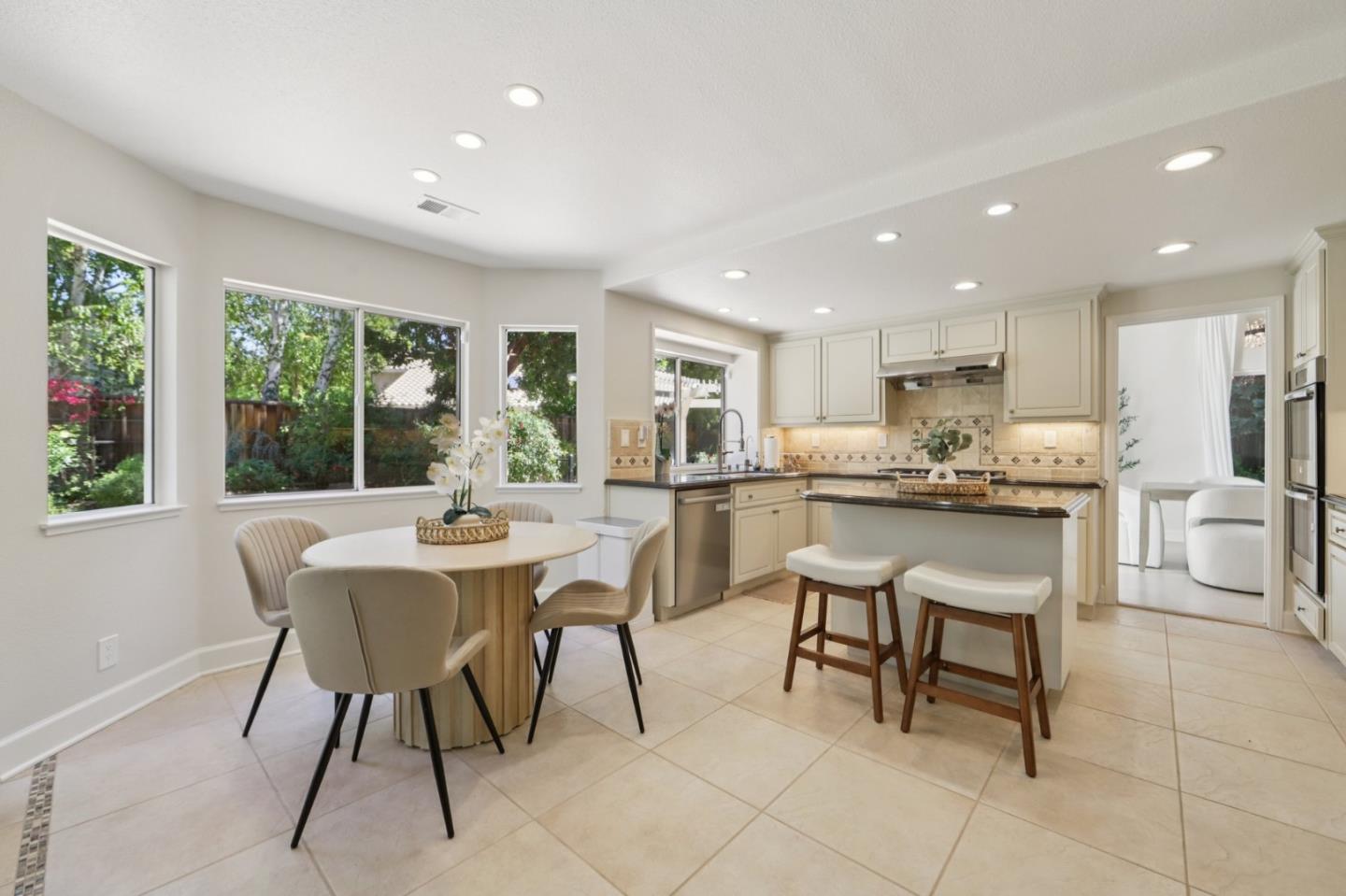 Detail Gallery Image 16 of 71 For 17428 Alisa Ct, Morgan Hill,  CA 95037 - 4 Beds | 3 Baths