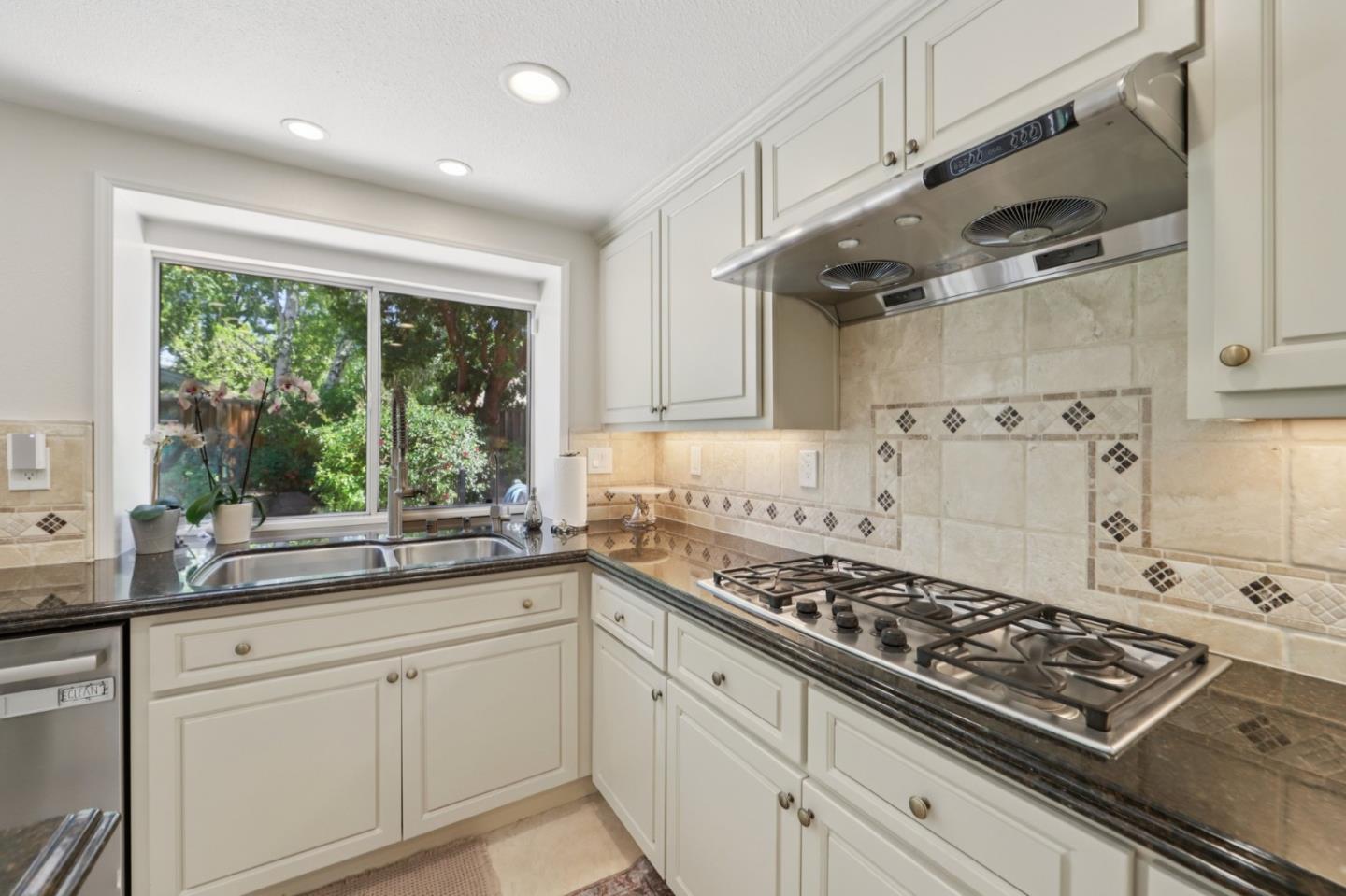 Detail Gallery Image 21 of 71 For 17428 Alisa Ct, Morgan Hill,  CA 95037 - 4 Beds | 3 Baths