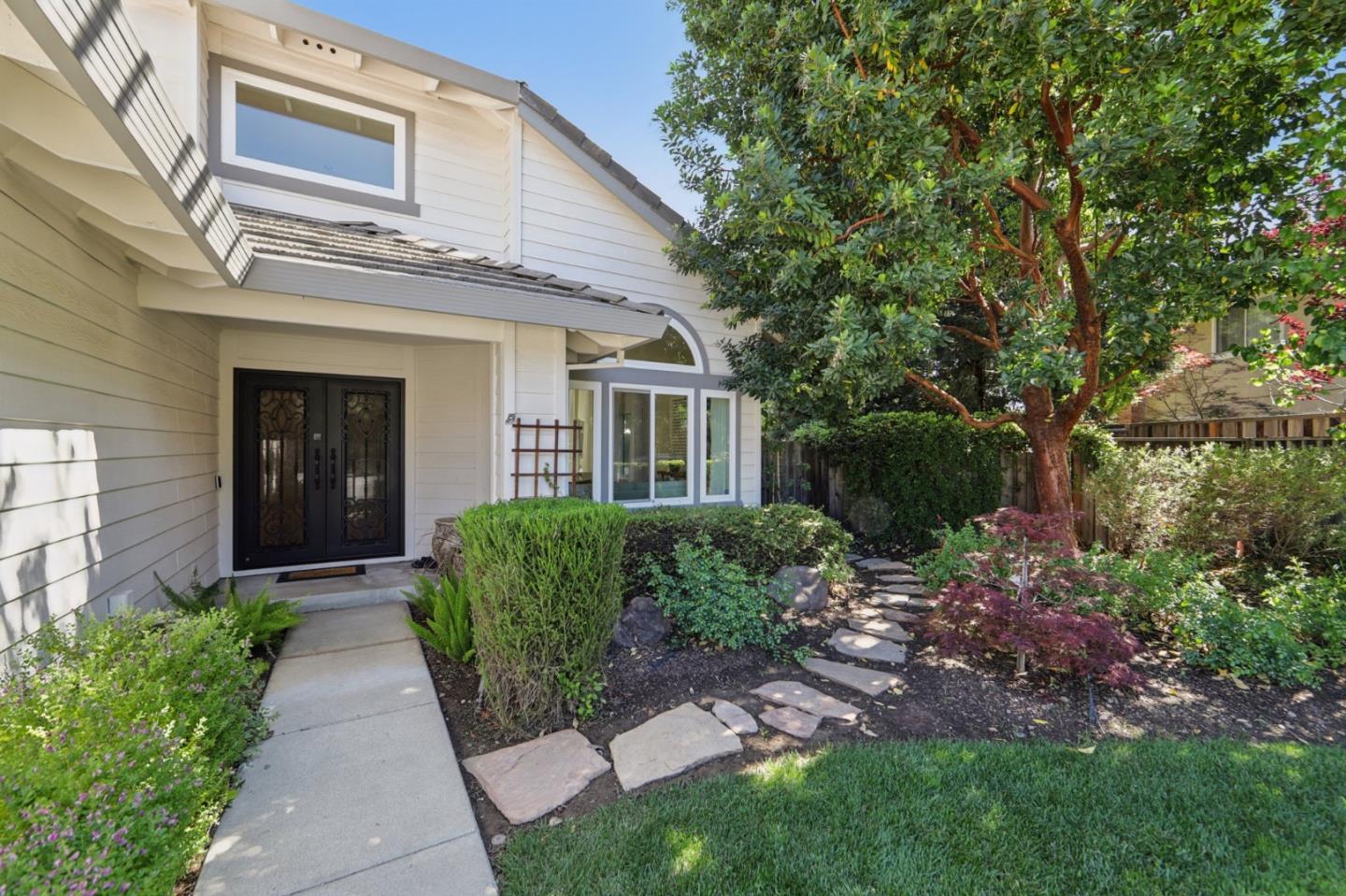 Detail Gallery Image 5 of 71 For 17428 Alisa Ct, Morgan Hill,  CA 95037 - 4 Beds | 3 Baths