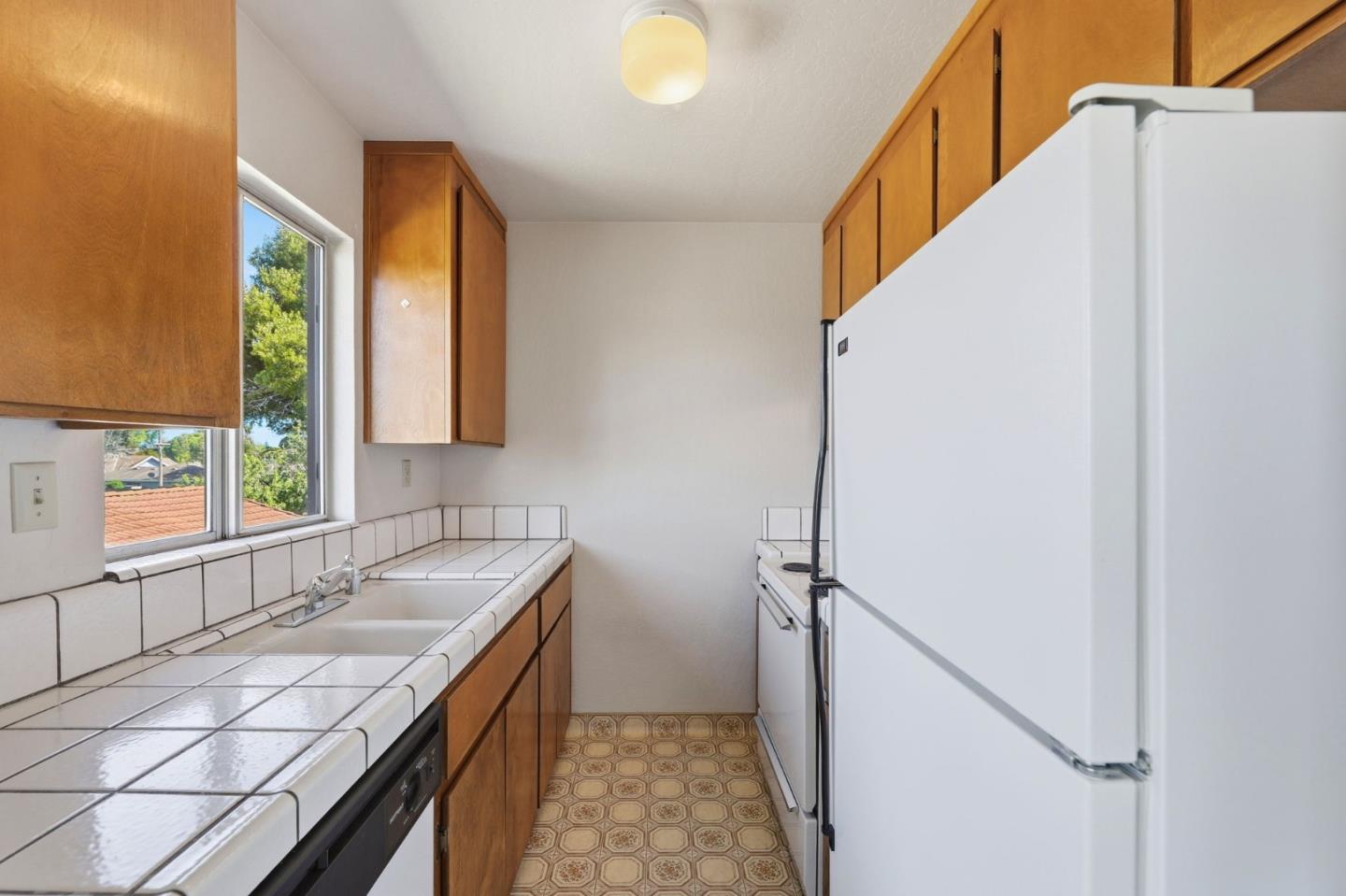 Detail Gallery Image 8 of 21 For 177 Monroe St #8,  Santa Clara,  CA 95050 - 2 Beds | 1 Baths