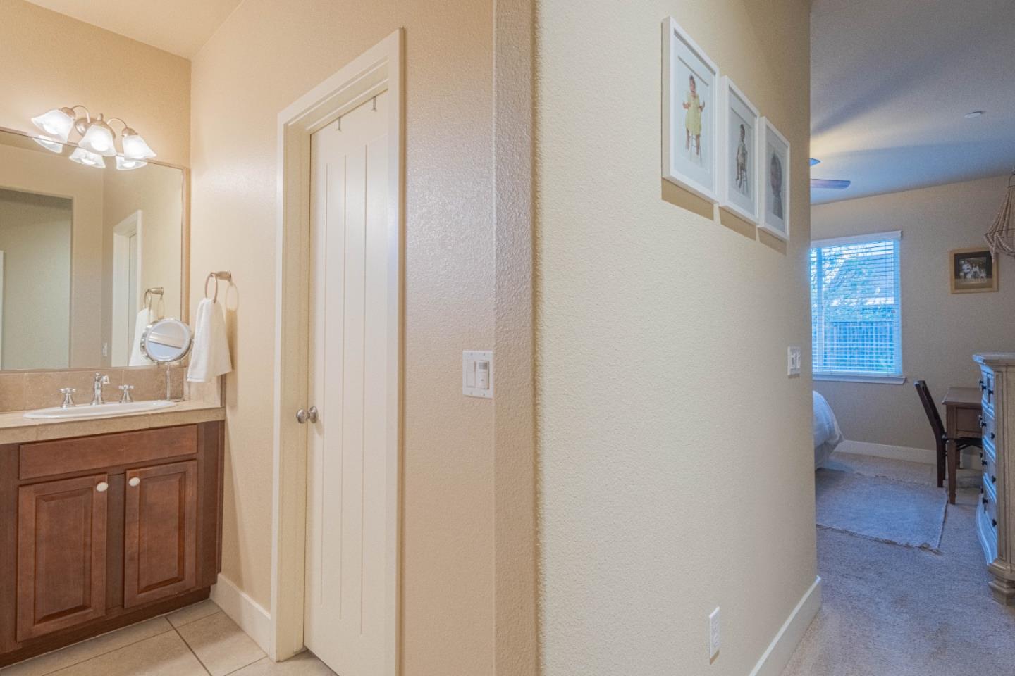 Detail Gallery Image 20 of 40 For 1581 Panorama Dr, Hollister,  CA 95023 - 4 Beds | 2 Baths