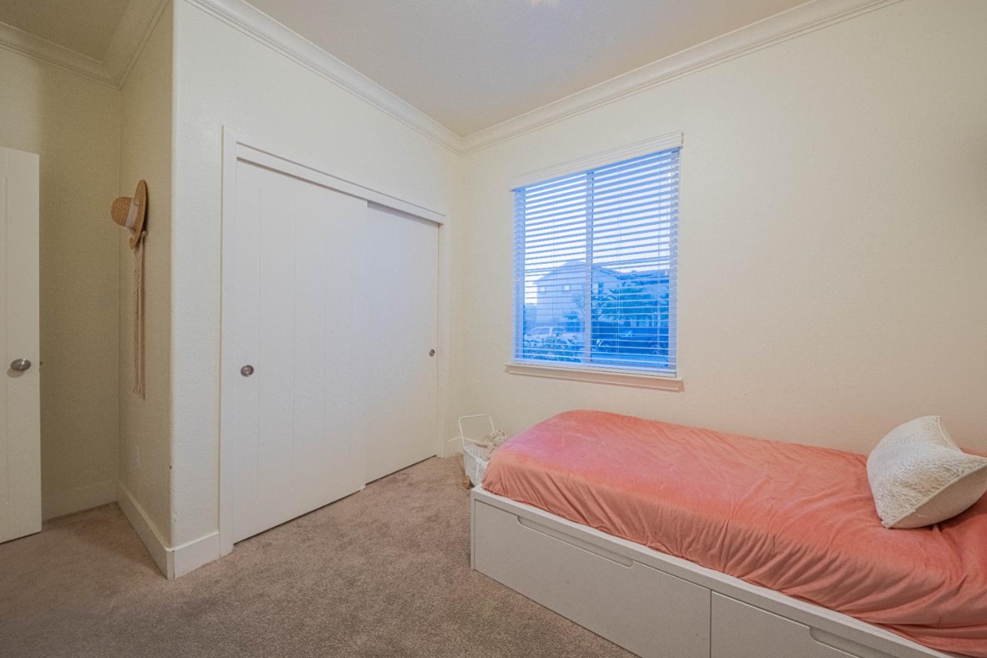 Detail Gallery Image 27 of 40 For 1581 Panorama Dr, Hollister,  CA 95023 - 4 Beds | 2 Baths