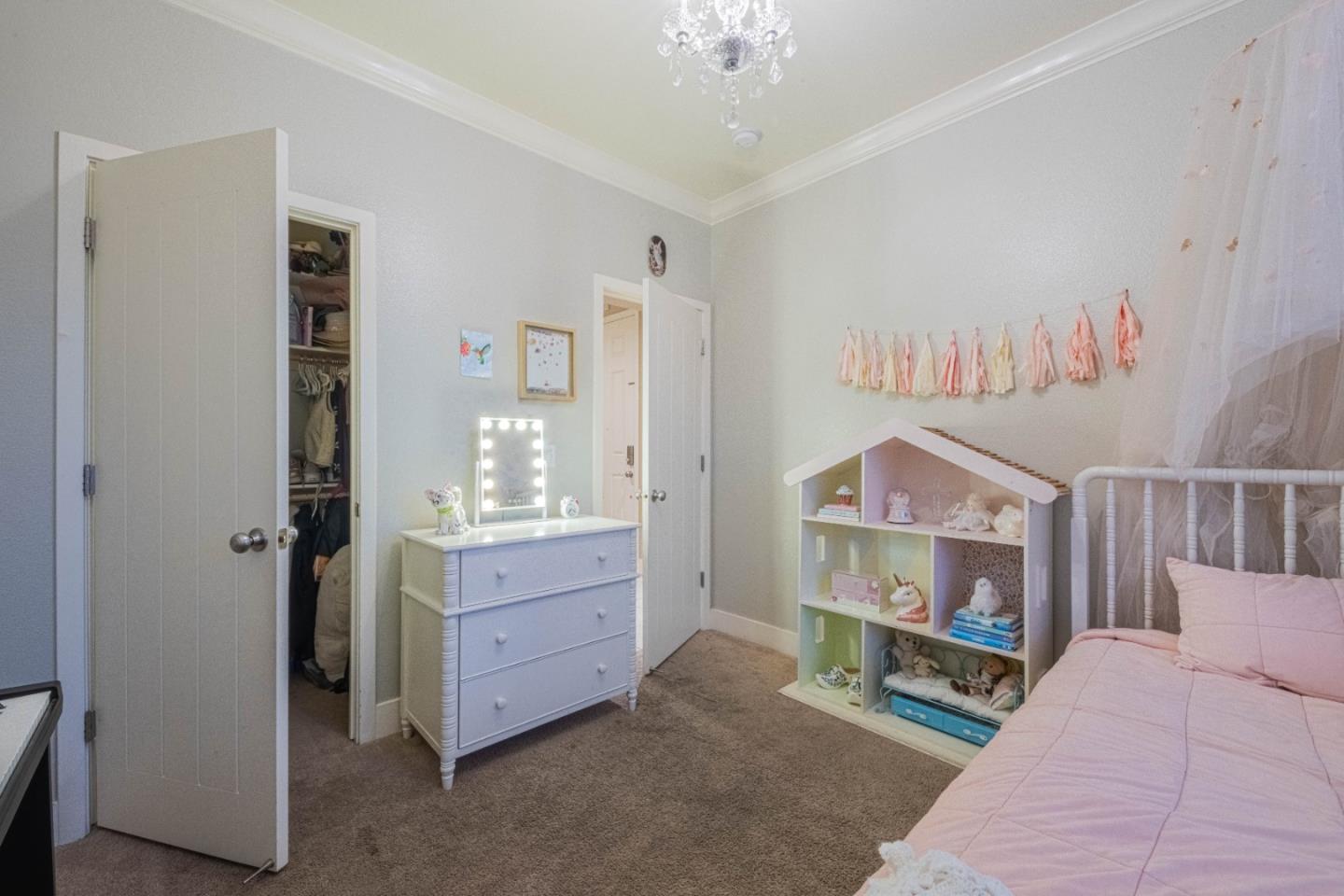 Detail Gallery Image 29 of 40 For 1581 Panorama Dr, Hollister,  CA 95023 - 4 Beds | 2 Baths