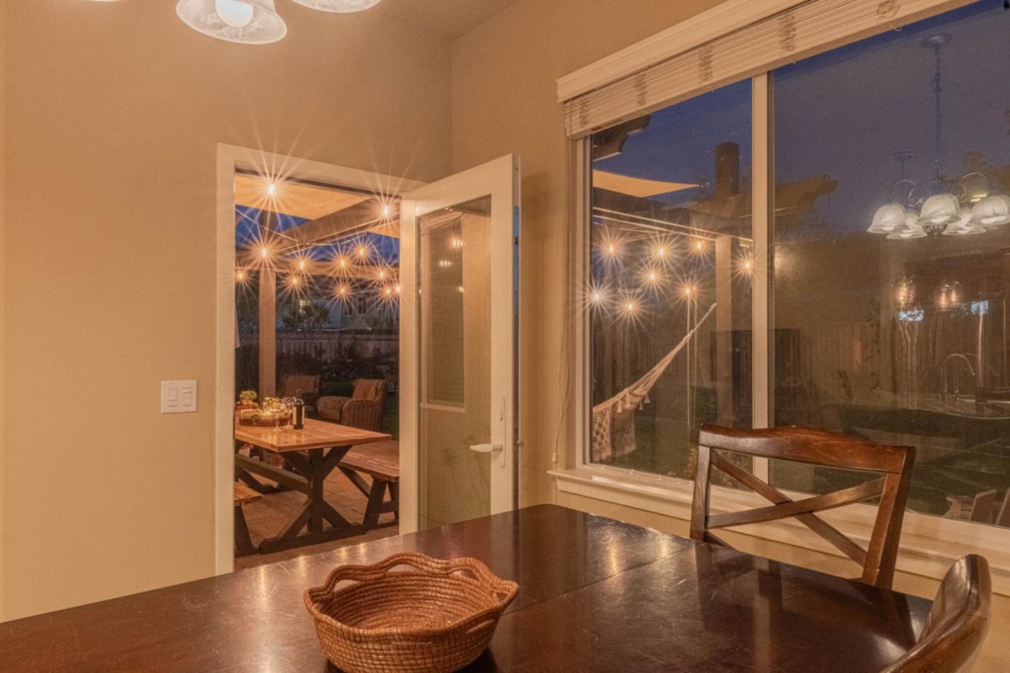 Detail Gallery Image 32 of 40 For 1581 Panorama Dr, Hollister,  CA 95023 - 4 Beds | 2 Baths