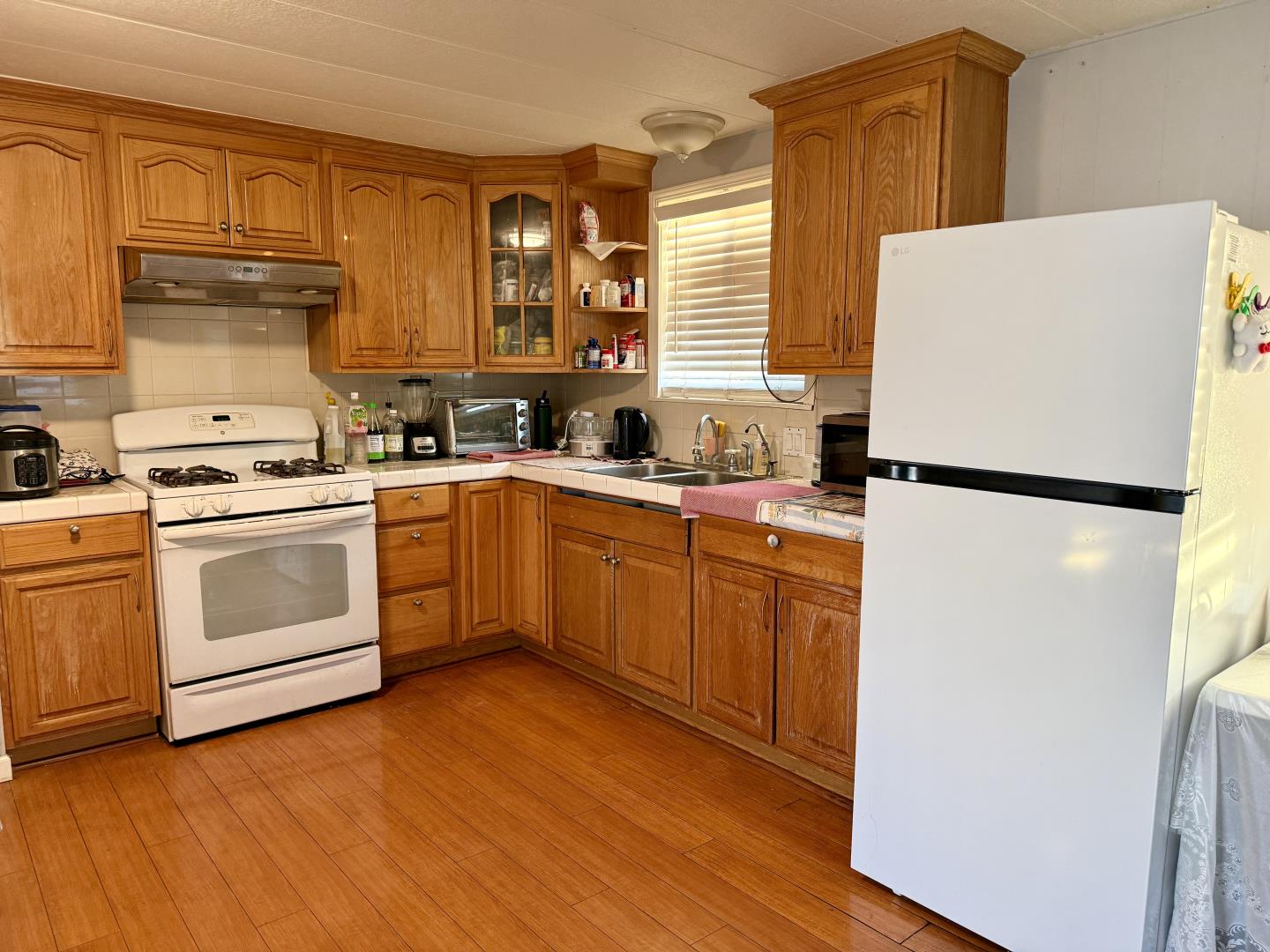 Detail Gallery Image 3 of 12 For 1500 Virginia Pl #SPC 147,  San Jose,  CA 95116 - 2 Beds | 1 Baths