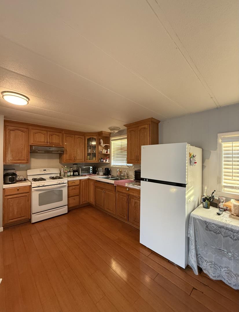 Detail Gallery Image 4 of 12 For 1500 Virginia Pl #SPC 147,  San Jose,  CA 95116 - 2 Beds | 1 Baths