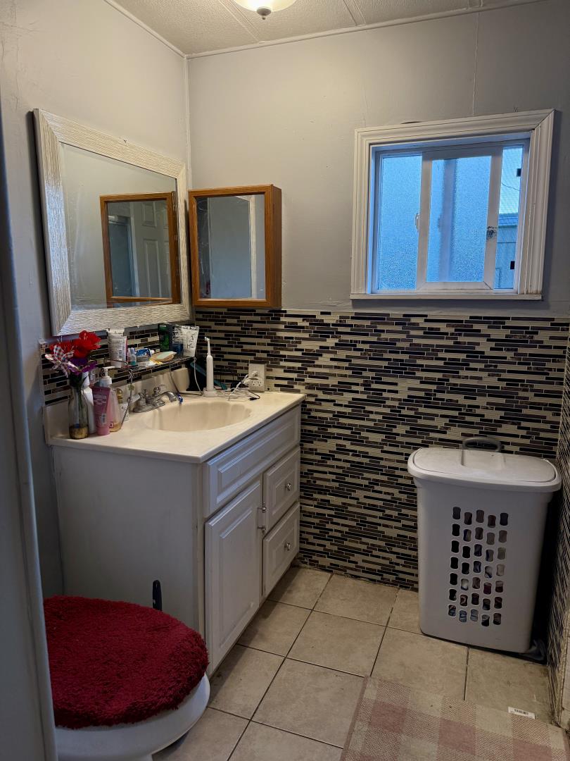 Detail Gallery Image 6 of 12 For 1500 Virginia Pl #SPC 147,  San Jose,  CA 95116 - 2 Beds | 1 Baths