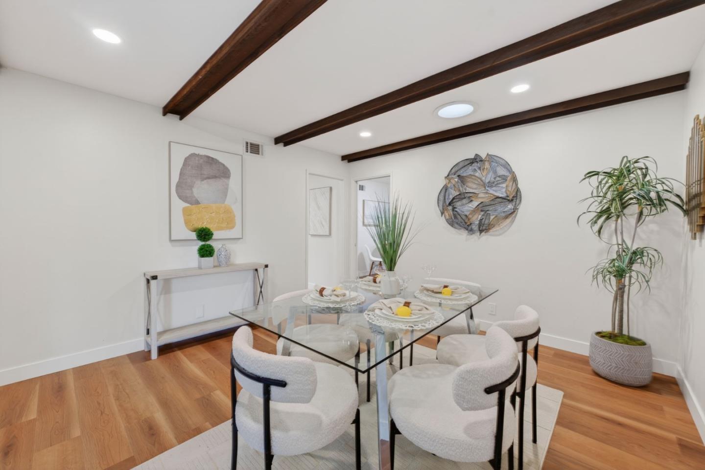 Detail Gallery Image 10 of 42 For 2467 Nightingale Dr, San Jose,  CA 95125 - 3 Beds | 2 Baths