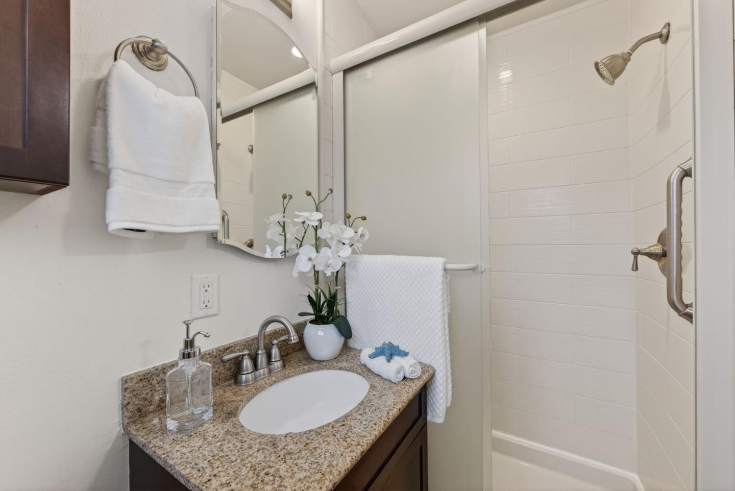 Detail Gallery Image 17 of 42 For 2467 Nightingale Dr, San Jose,  CA 95125 - 3 Beds | 2 Baths