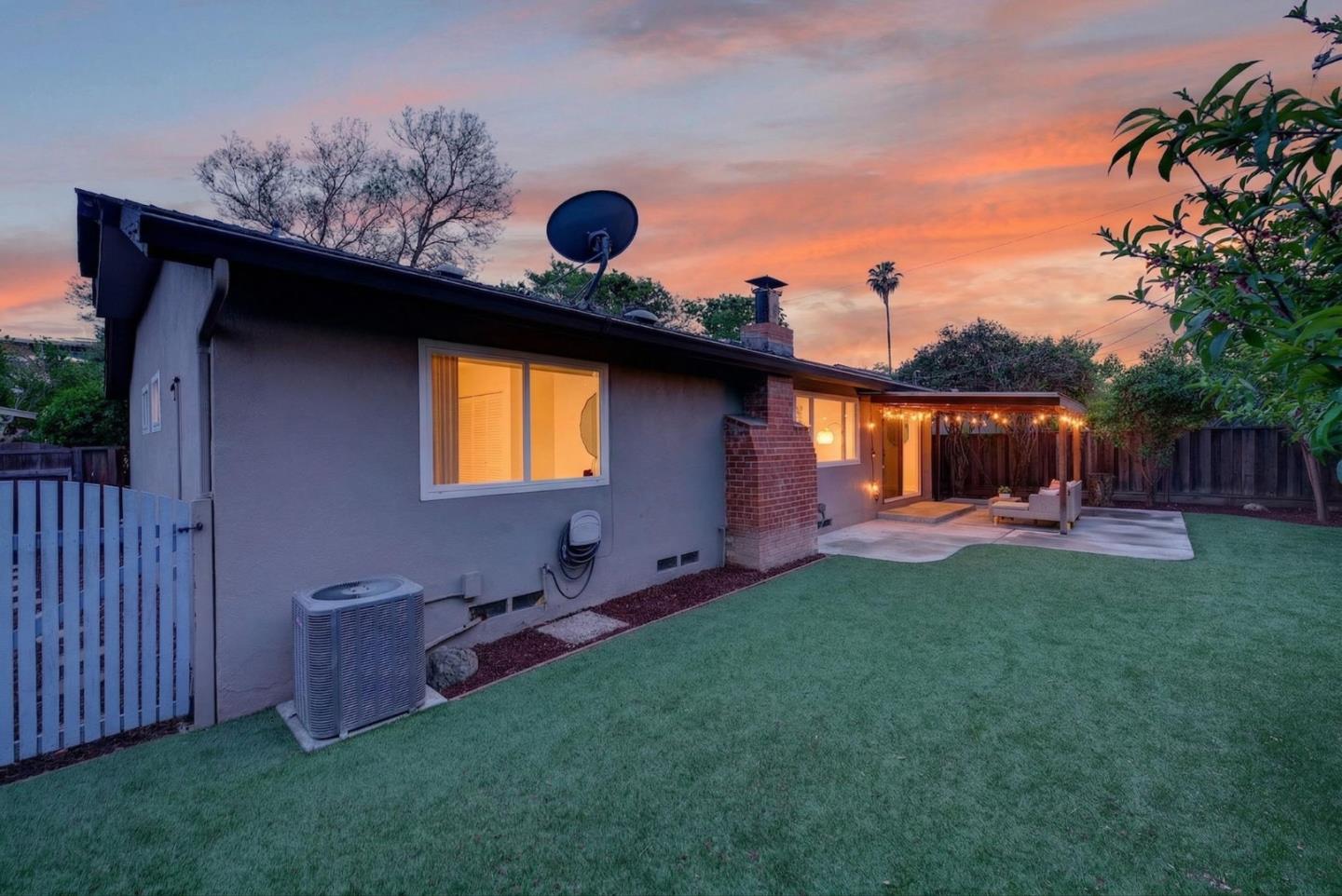 Detail Gallery Image 25 of 42 For 2467 Nightingale Dr, San Jose,  CA 95125 - 3 Beds | 2 Baths