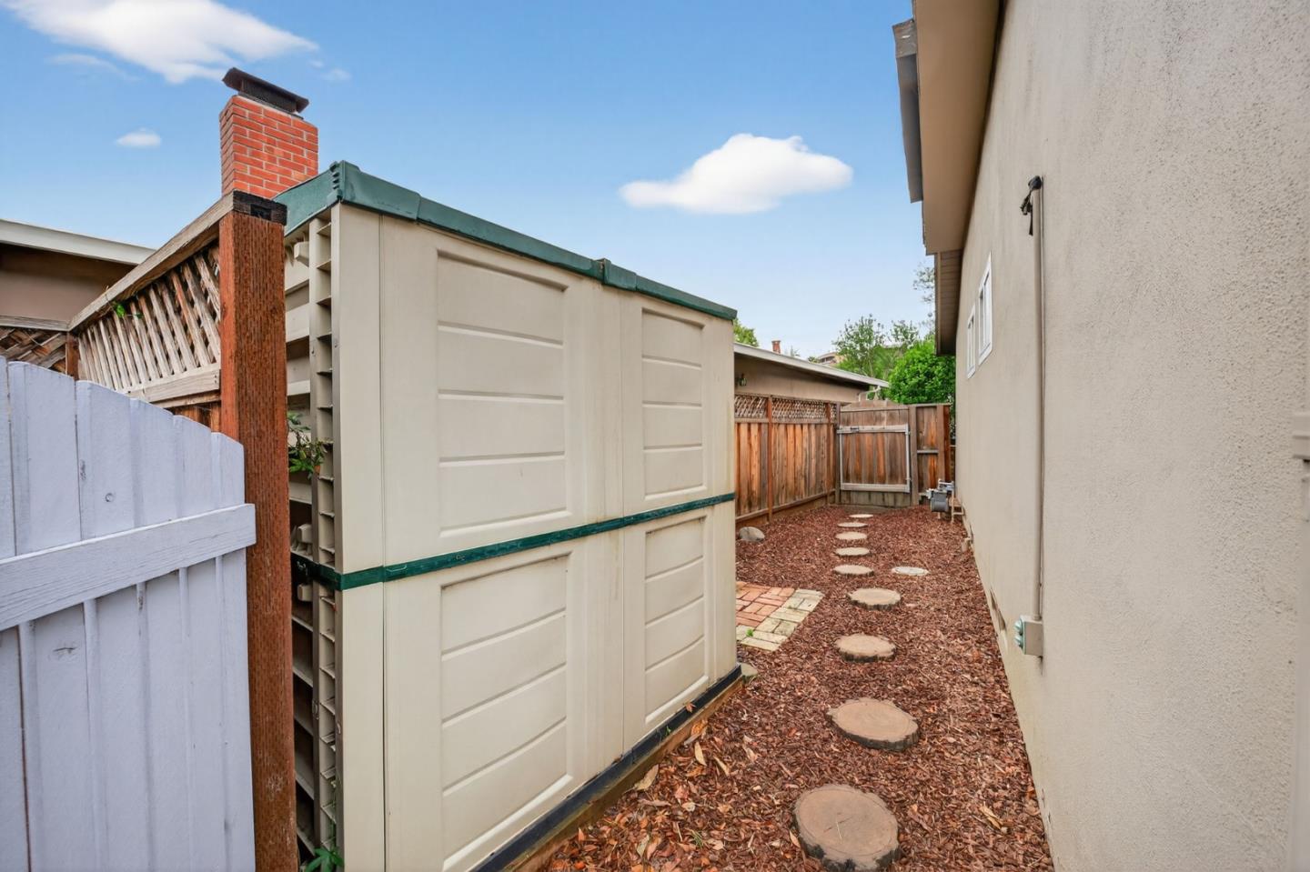 Detail Gallery Image 29 of 42 For 2467 Nightingale Dr, San Jose,  CA 95125 - 3 Beds | 2 Baths
