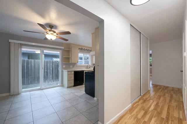 Detail Gallery Image 12 of 31 For 1090 White Dr, Santa Clara,  CA 95051 - – Beds | – Baths