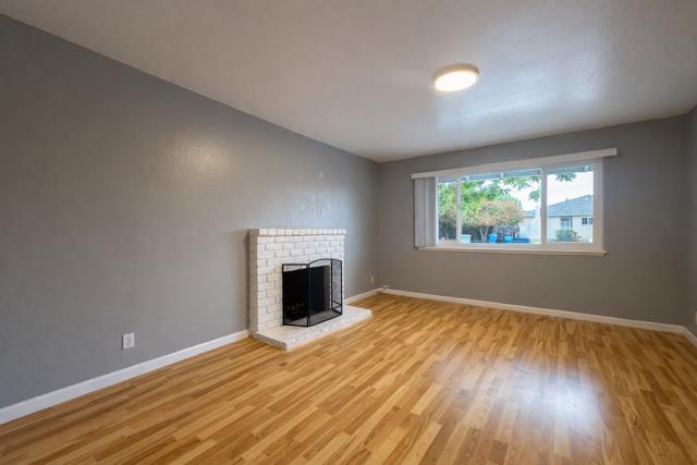 Detail Gallery Image 8 of 31 For 1090 White Dr, Santa Clara,  CA 95051 - – Beds | – Baths