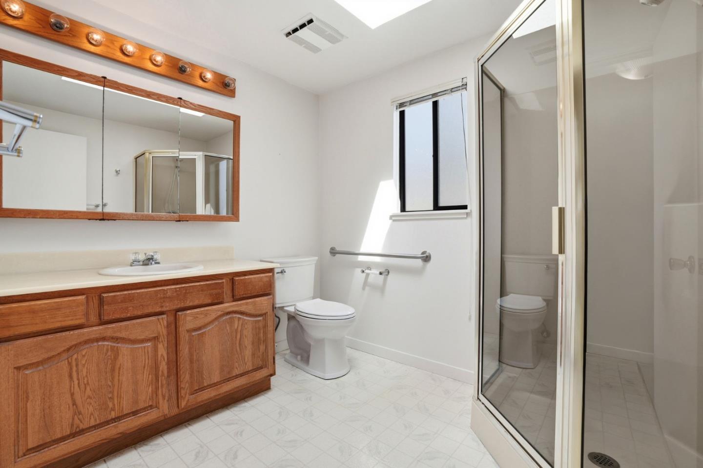 Detail Gallery Image 17 of 49 For 1372 Alicante Dr, Pacifica,  CA 94044 - 2 Beds | 2/1 Baths