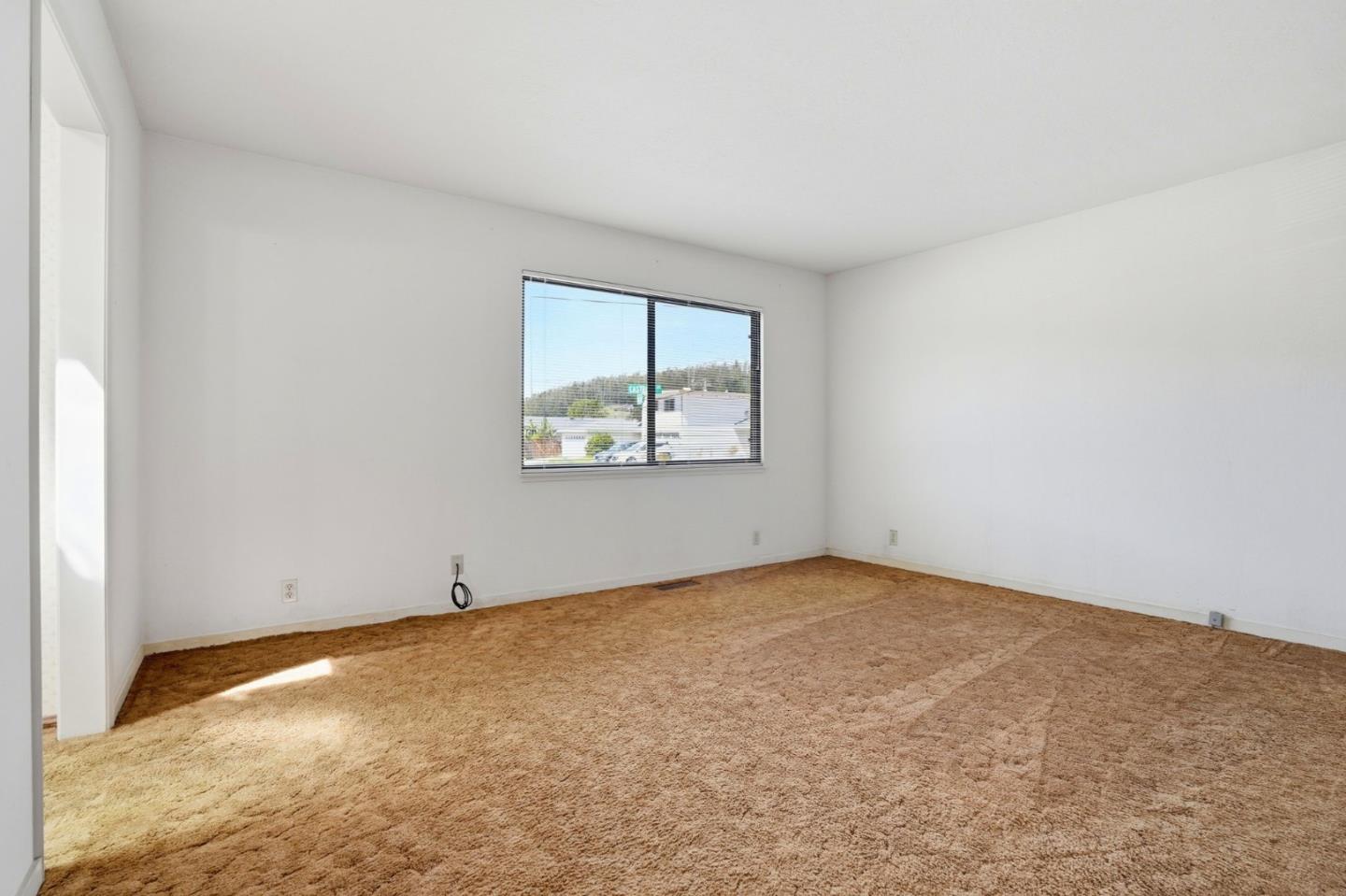 Detail Gallery Image 44 of 49 For 1372 Alicante Dr, Pacifica,  CA 94044 - 2 Beds | 2/1 Baths