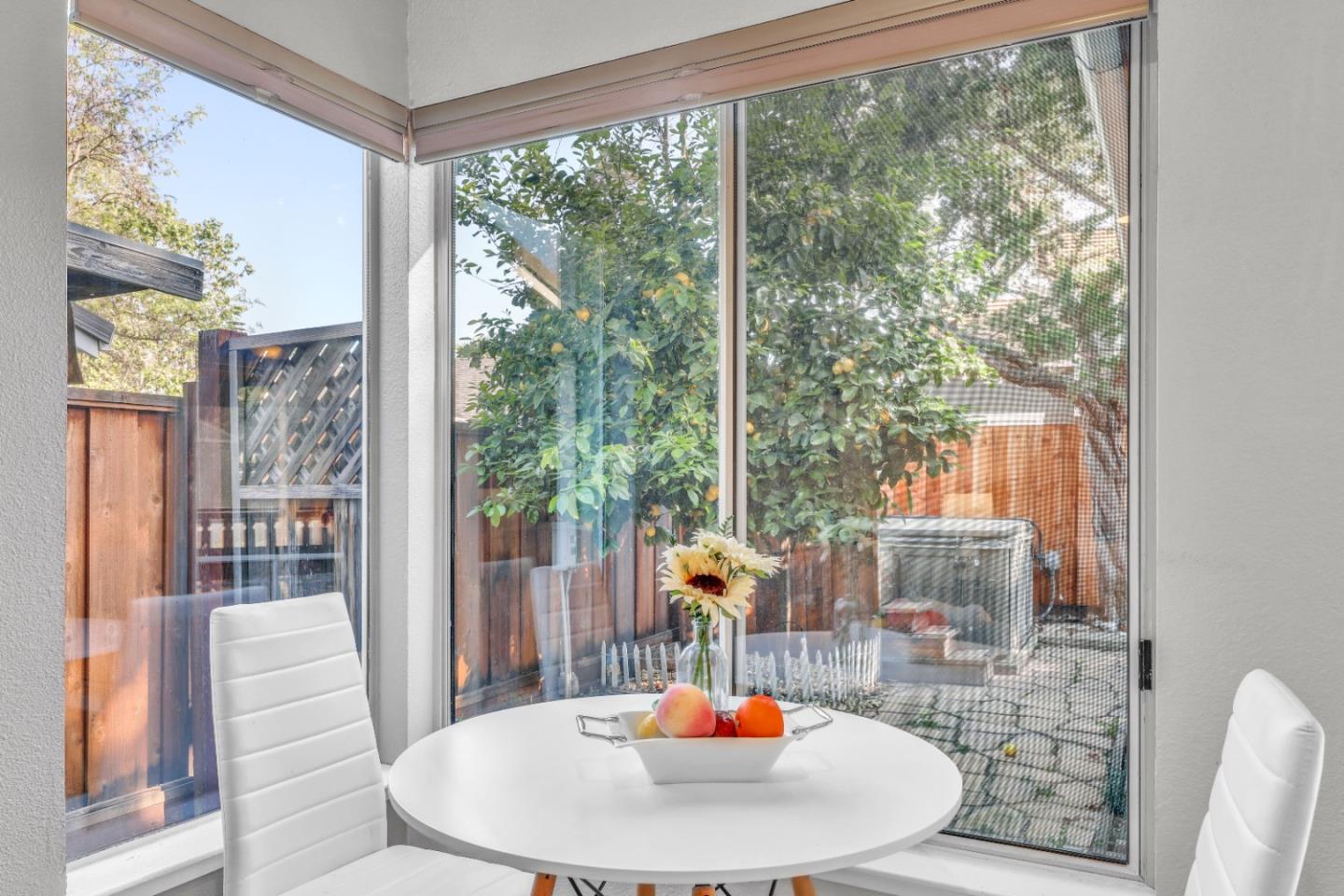 Detail Gallery Image 12 of 54 For 810 Coventry Cir, Brentwood,  CA 94513 - 4 Beds | 2/1 Baths