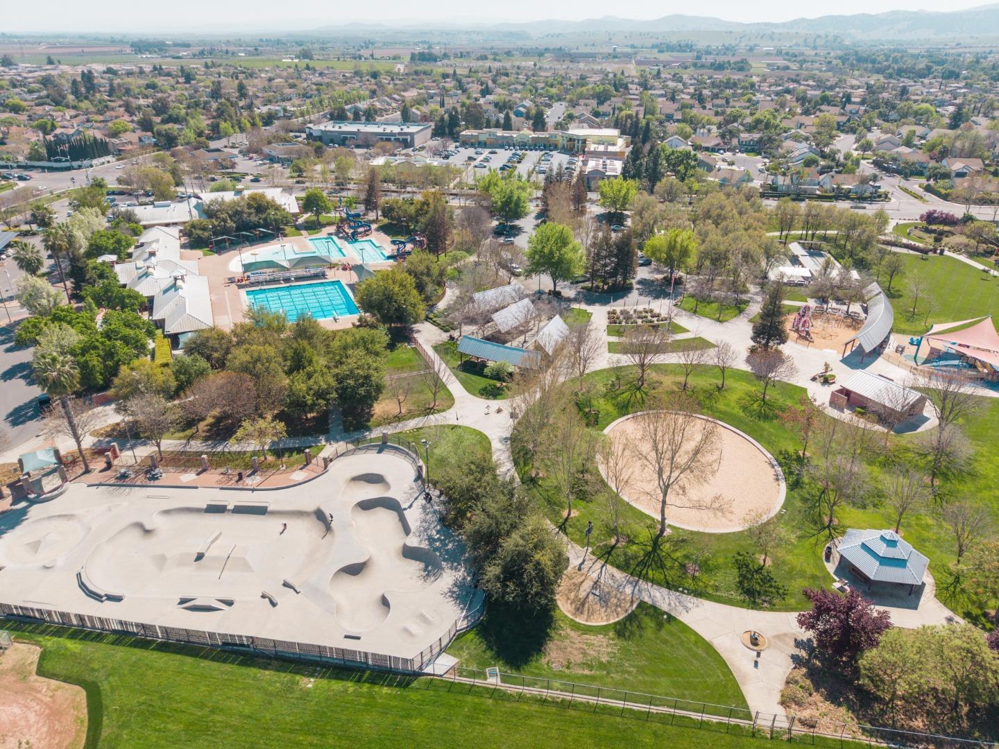 Detail Gallery Image 52 of 54 For 810 Coventry Cir, Brentwood,  CA 94513 - 4 Beds | 2/1 Baths