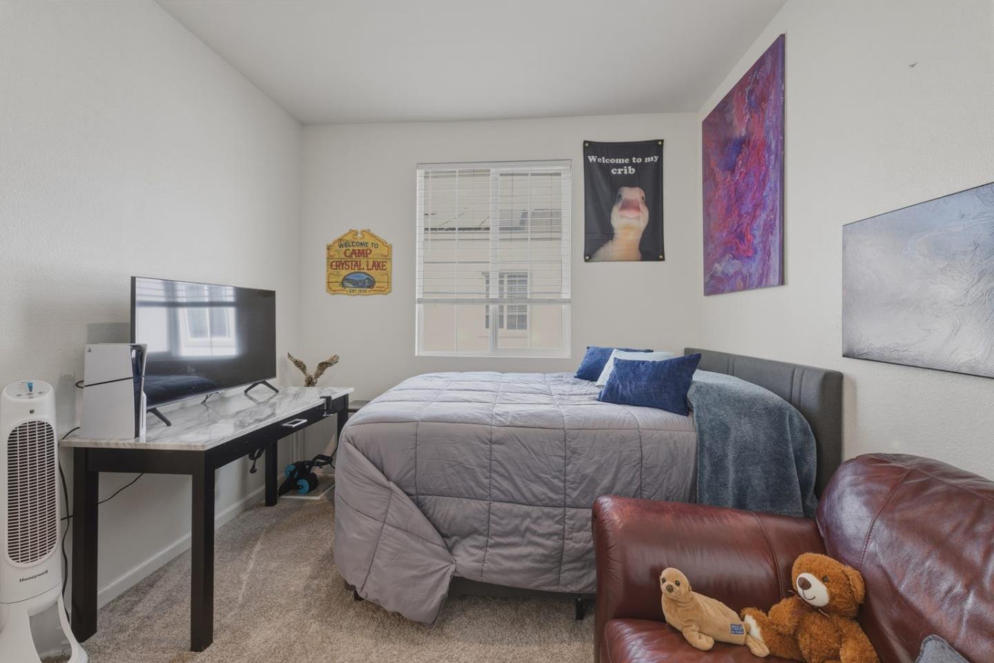 Detail Gallery Image 22 of 48 For 1180 Julia Cir, Hollister,  CA 95023 - 3 Beds | 2/1 Baths