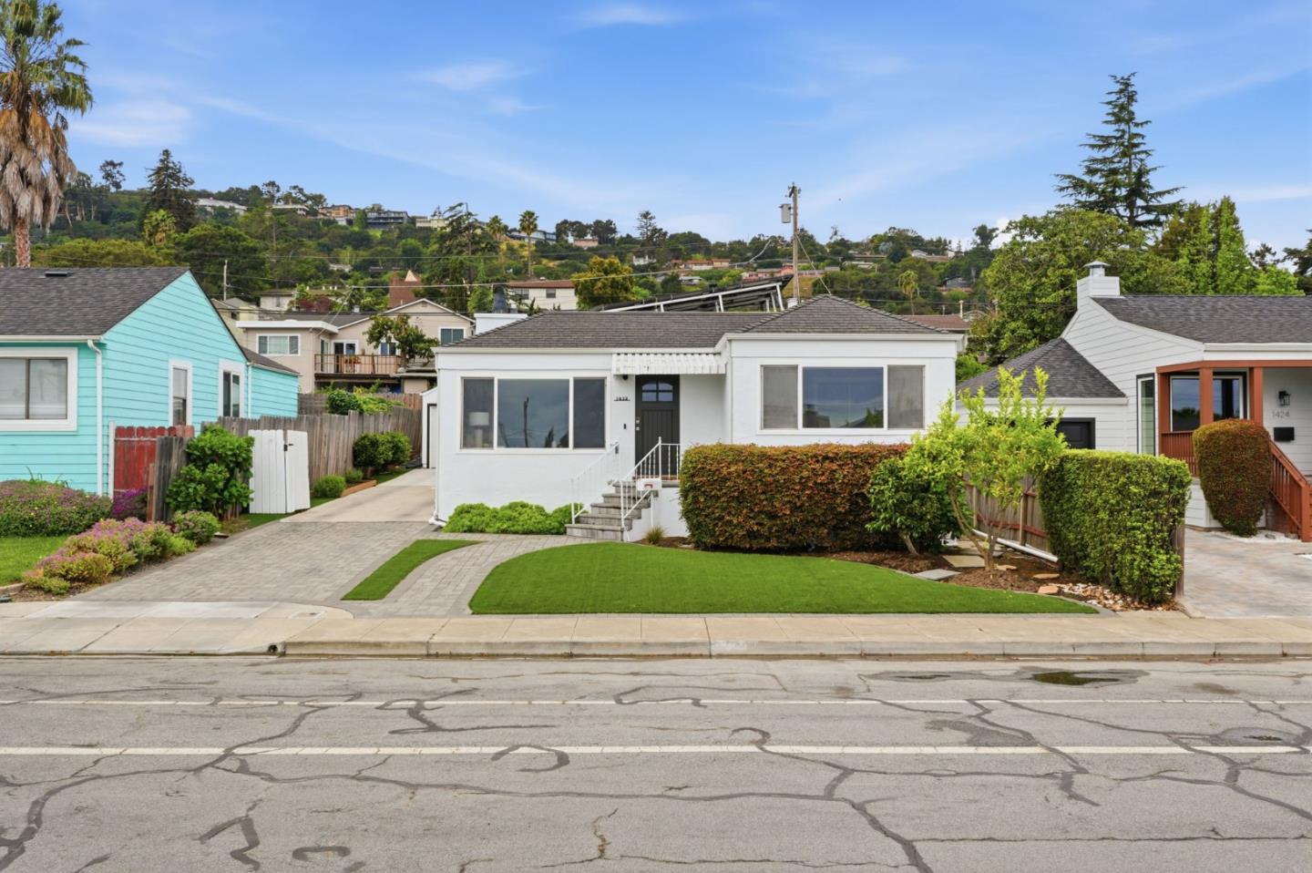 Front Image Thumbnail for ML82041218