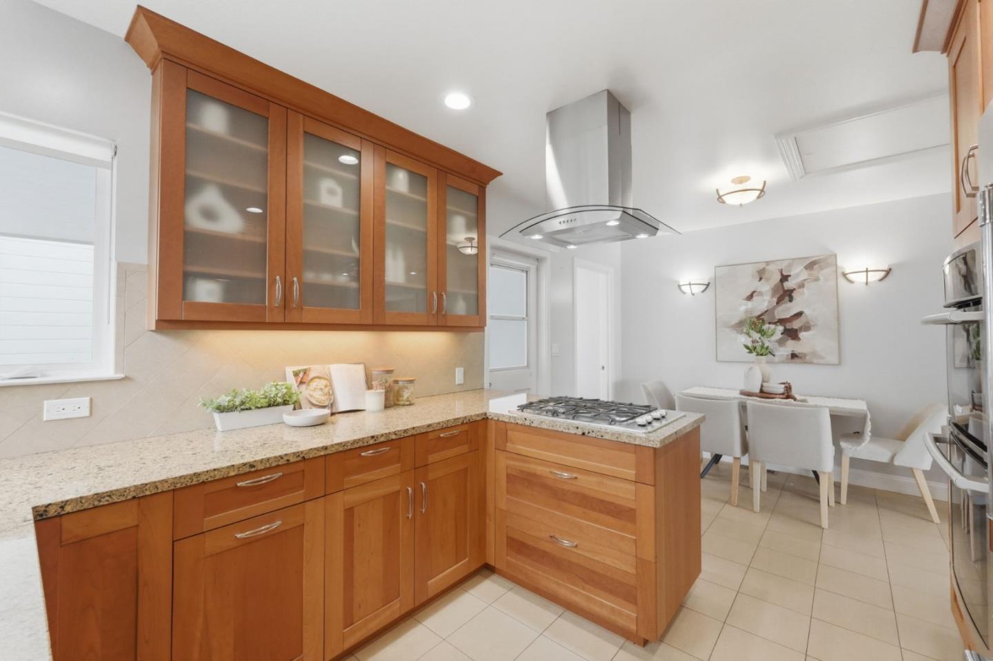 Detail Gallery Image 15 of 47 For 1432 Fifth Ave, Belmont,  CA 94002 - 3 Beds | 2 Baths