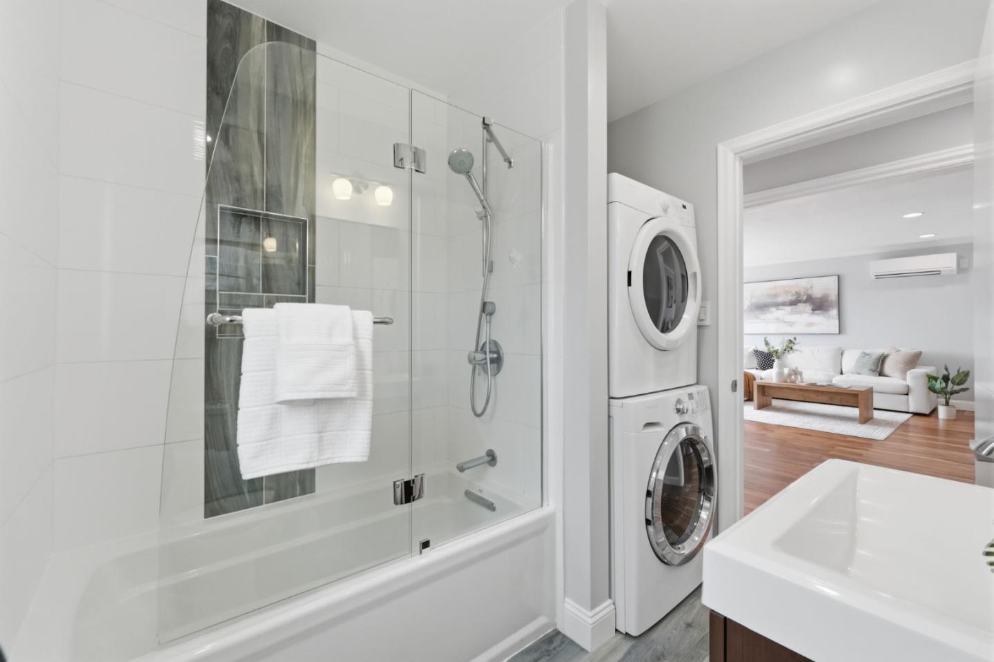 Detail Gallery Image 30 of 47 For 1432 Fifth Ave, Belmont,  CA 94002 - 3 Beds | 2 Baths