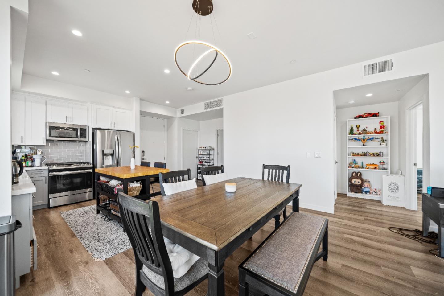 Detail Gallery Image 11 of 43 For 1055 S Serrano Ave #305,  Los Angeles,  CA 90006 - 2 Beds | 2 Baths