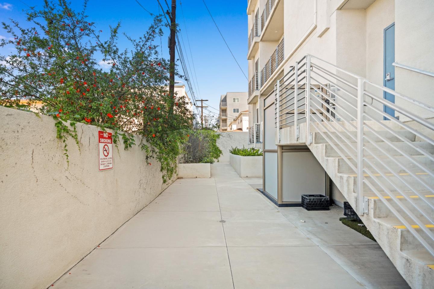 Detail Gallery Image 38 of 43 For 1055 S Serrano Ave #305,  Los Angeles,  CA 90006 - 2 Beds | 2 Baths