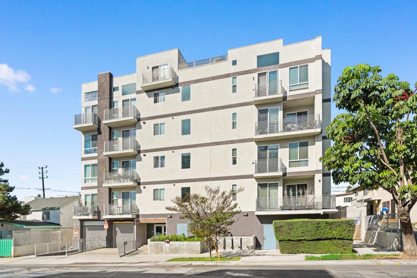 Detail Gallery Image 42 of 43 For 1055 S Serrano Ave #305,  Los Angeles,  CA 90006 - 2 Beds | 2 Baths