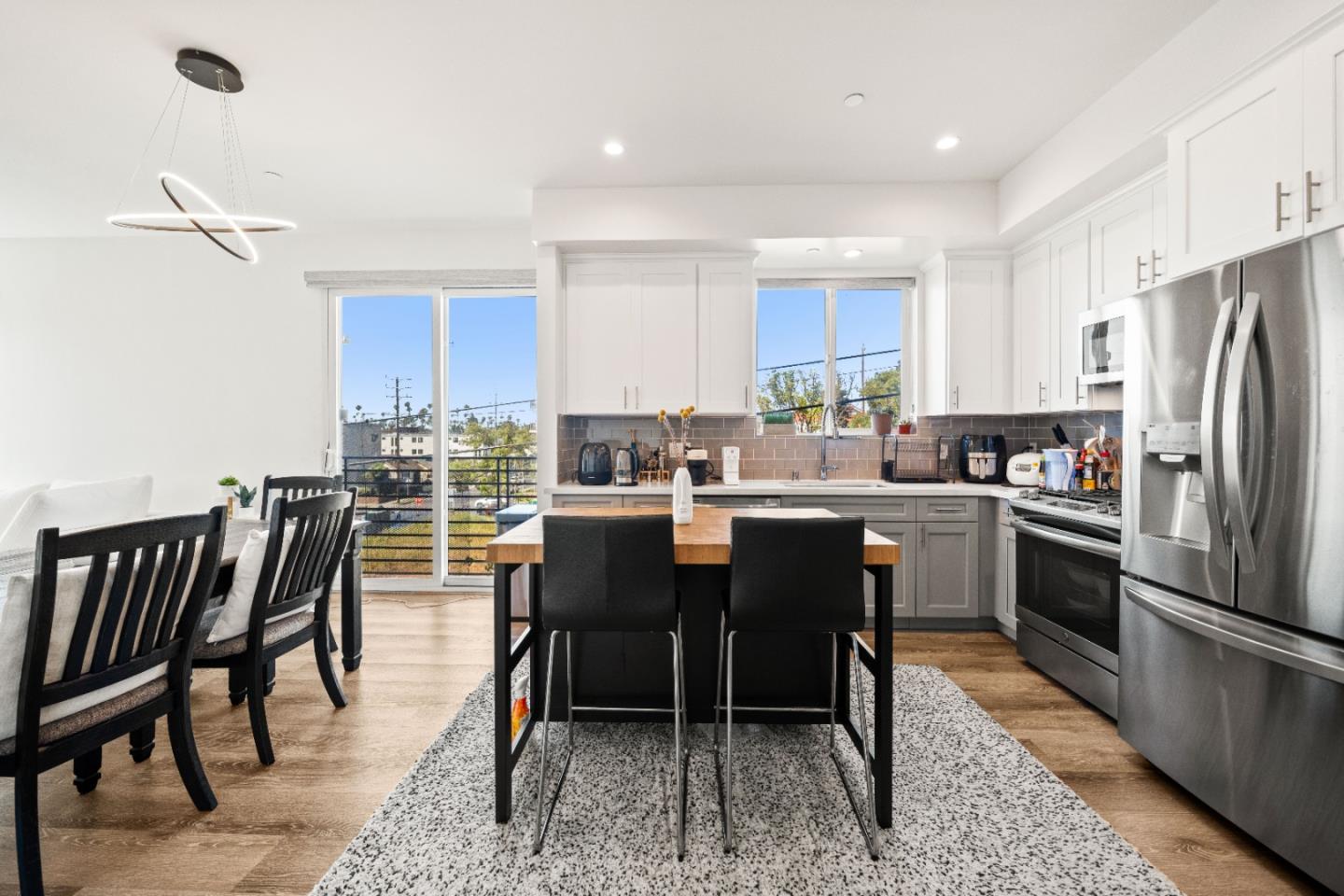 Detail Gallery Image 7 of 43 For 1055 S Serrano Ave #305,  Los Angeles,  CA 90006 - 2 Beds | 2 Baths