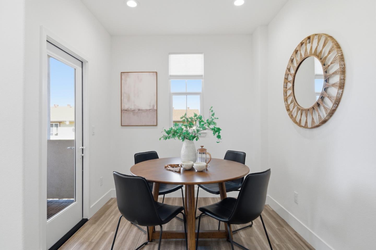 Detail Gallery Image 12 of 33 For 4023 Clydesdale Cmn, Fremont,  CA 94555 - 2 Beds | 2 Baths