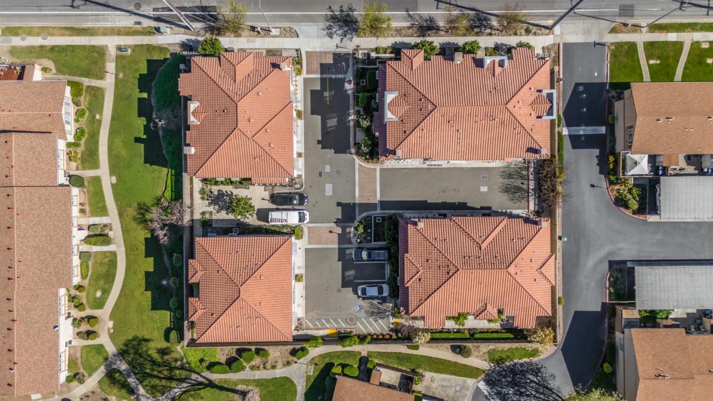 Detail Gallery Image 32 of 33 For 4023 Clydesdale Cmn, Fremont,  CA 94555 - 2 Beds | 2 Baths