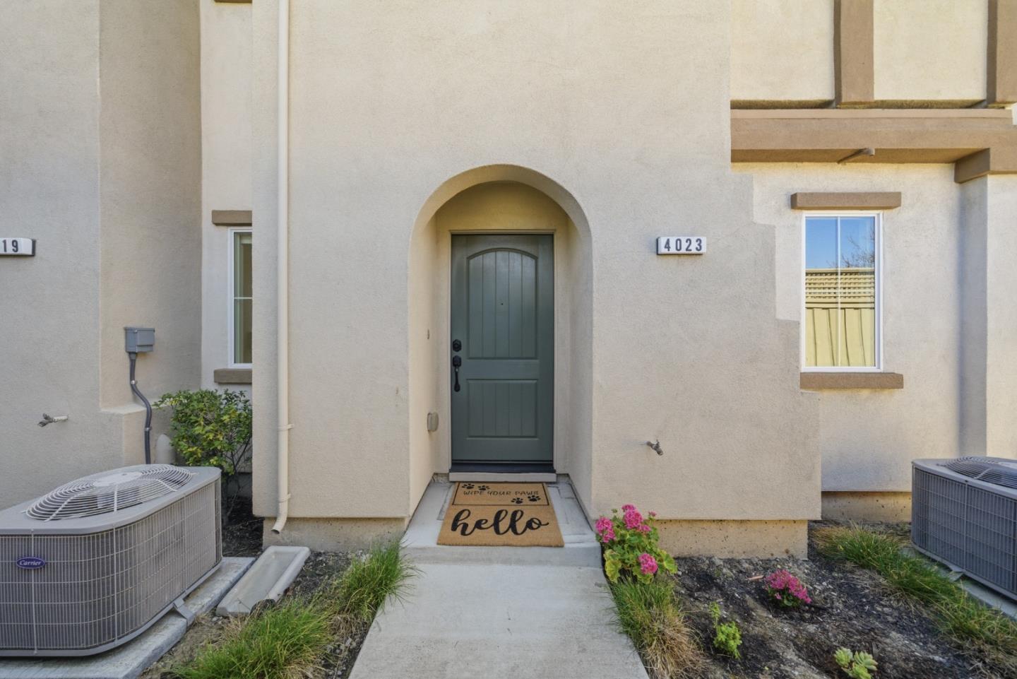Detail Gallery Image 5 of 33 For 4023 Clydesdale Cmn, Fremont,  CA 94555 - 2 Beds | 2 Baths
